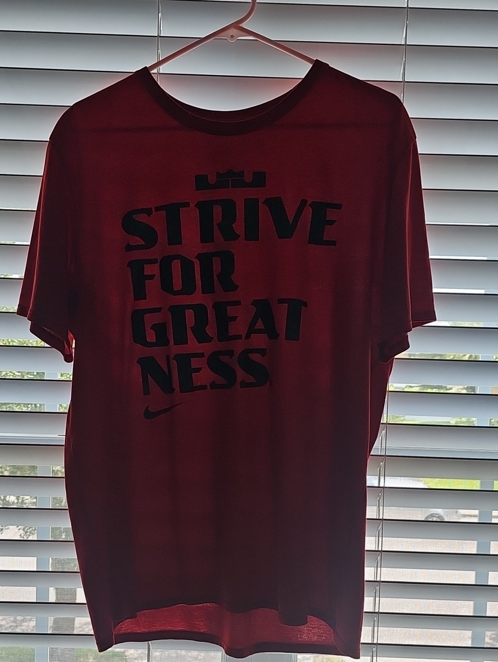 Nike Red Short Sleeve 'Strive For Greatness' Graphic Tee